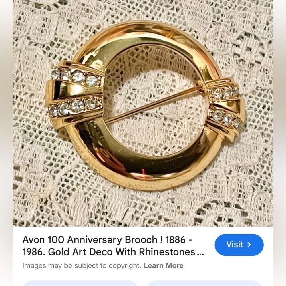 Avon 100 Anniversary Elegant Gold  Brooch